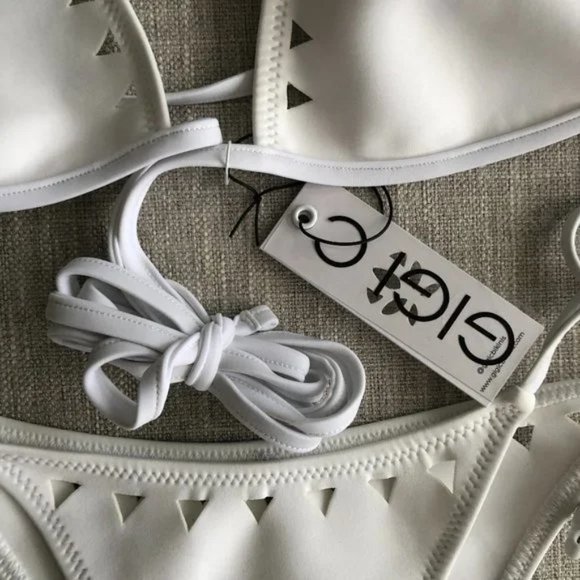 GIGI C Bikinis Christina Bikini Top (size L) NWT - Picture 5 of 5